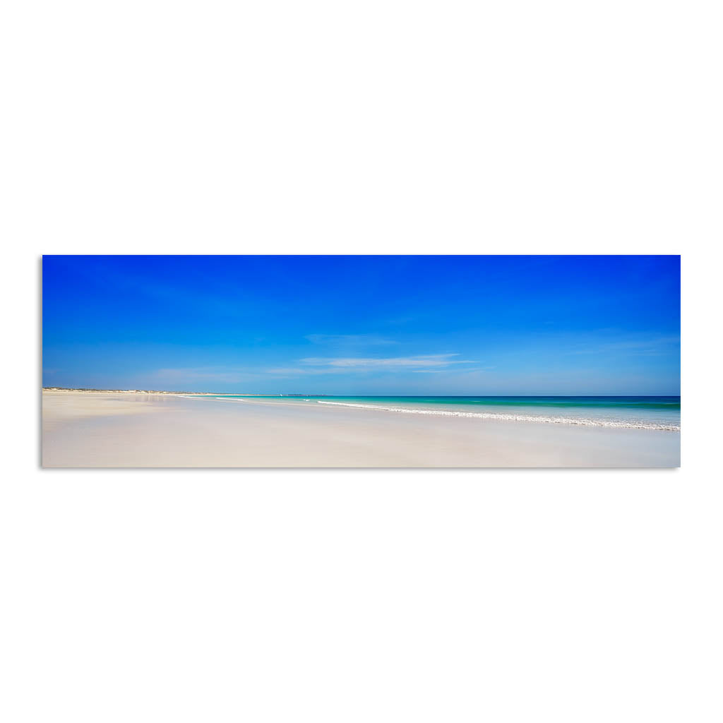 Blue skies at Cable Beach in Broome, Western Australia
